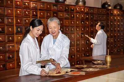 中医药铺 传统医学的守望者